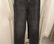 Black Wash Straight Leg Jeans size 6