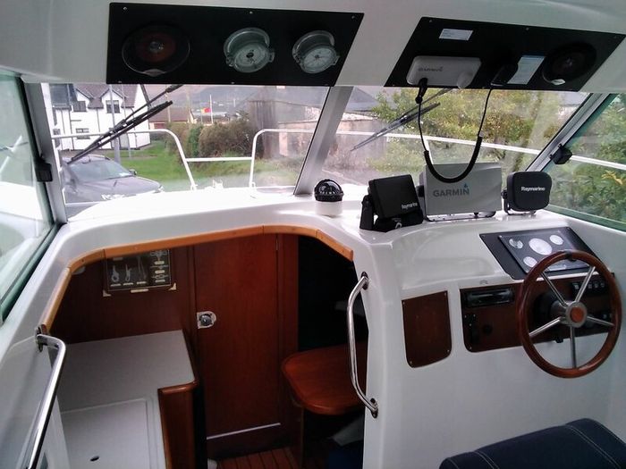 Beneteau Antares 710 Boat