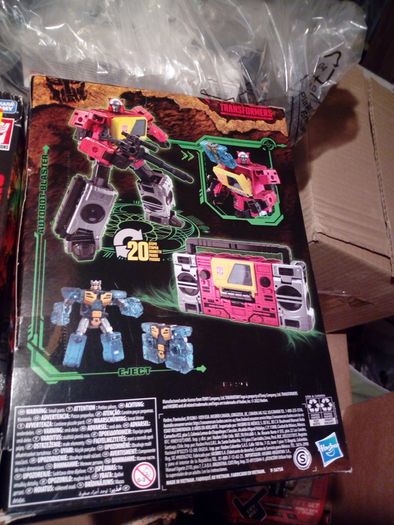Transformers Kingdom Blaster