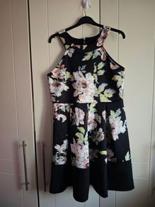 Quiz Sleeveless Floral Dress