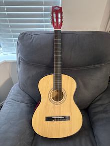 1/2 Size Classical Guitar  Perfect for Young Beginners