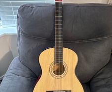 1/2 Size Classical Guitar  Perfect for Young Beginners