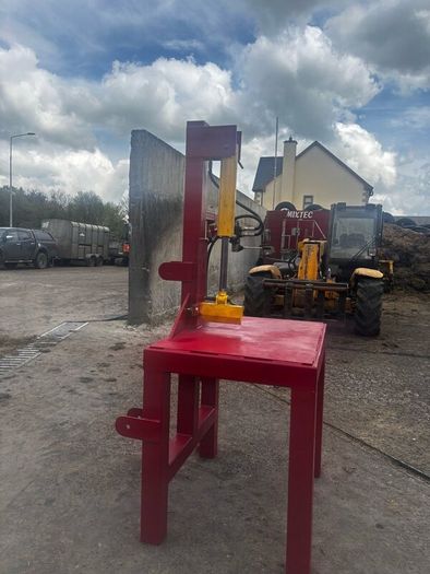 New 18 ton log splitter