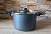 Grey pot with lid, 3L