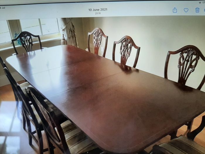 8 seater dining room table and chairs