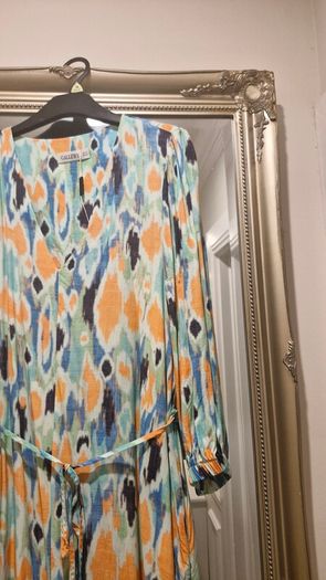 dresses