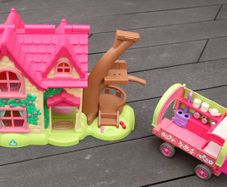 Early Learning Centre Happyland Cherry Cottage