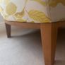 leaf and berry patterned lounge chair Image 5