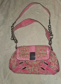 GUESS Designer Handbag- As New