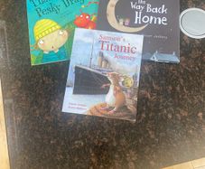 3 unisex books