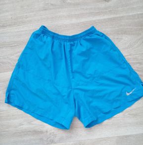 Nike shorts size M