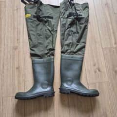 fishing waders size 12