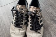 adidas Originals Gazelle Beige / Black Sneakers - UK 4.5