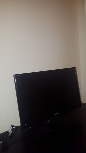22" Monitor