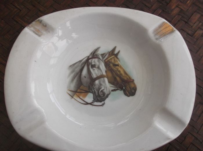Lovely presume Vintage Horse Ashtray