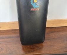 muai thai kick pad