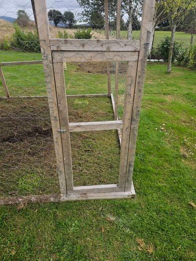Wooden Chicken Run / Outdoor Enclosure (approx. 7.5ft x 7.5ft)