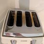 4-slice Toaster - DeLonghi Image 3
