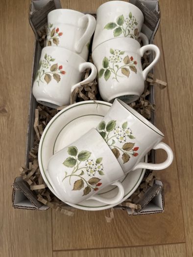 Vintage Arklow Pottery Honey Stone 6 Cups& Saucers