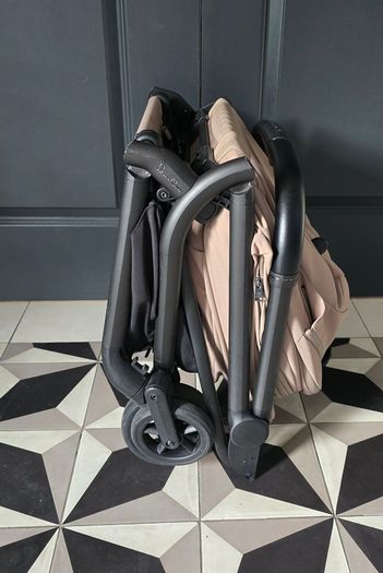 Silver Cross Nia Champagne Compact Travel Stroller with Carrycot