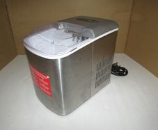 Caterlite ice maker