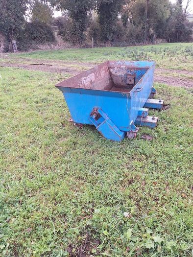 Trench box/ Manhole shuttering/Tipping skip