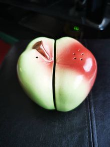 Vintage Carlton Ware Apple salt and pepper shakers/cruet set