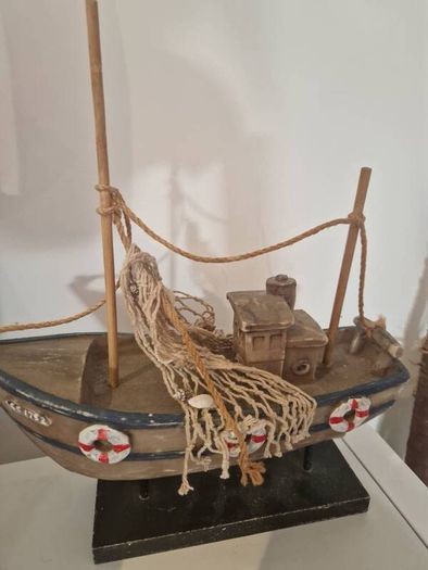 Ship ornament