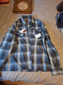 Brand New with tags Wrangler Men's Outdoor Long Sleeve Shirt All Season Stretch Shirt