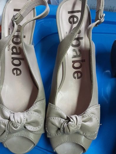 Ladies Shoes sizes 38.5