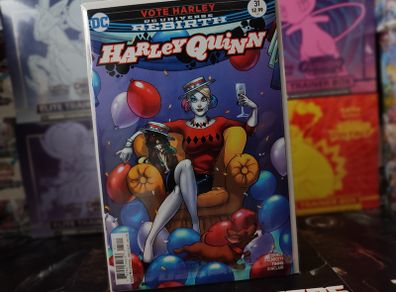 Harley Quinn ! Issue #31 ! Vote for Harley ! 2018 ! by DC Comics !