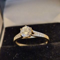 9ct gold ring