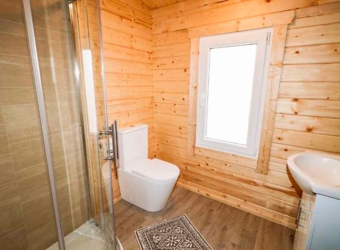 2 bedroom log cabin