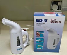 Cake steamer