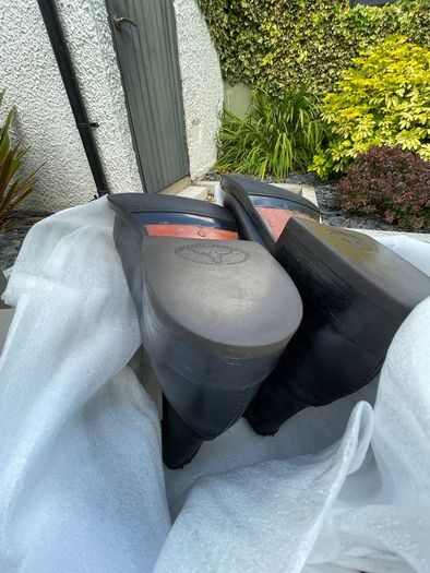 R.M. Williams yearling boots size 8