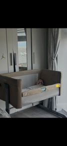 Graco bedside crib