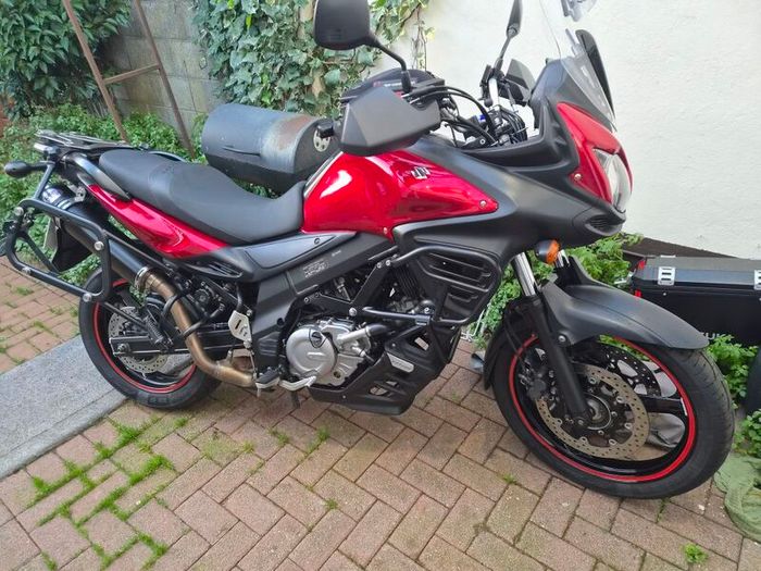 Suzuki v strom 650, Mash 125