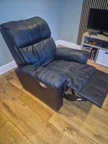 2 Leather Recliners (FREE)