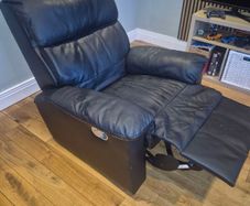 2 Leather Recliners (FREE)