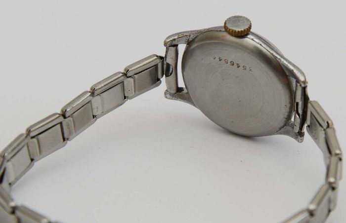 Vintage Swiss Made Vertex Ladies Manual Watch