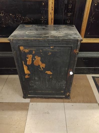 Antique shop Display Cabinet