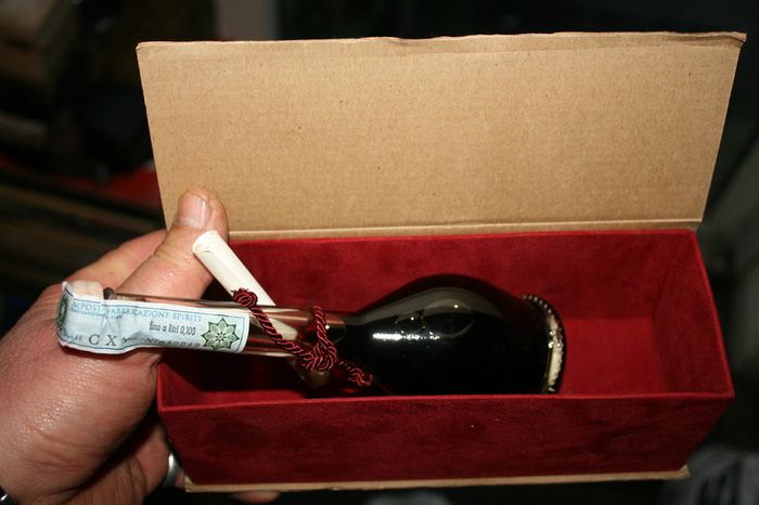 Liquore di Noci "Nucillo"  E' Curti