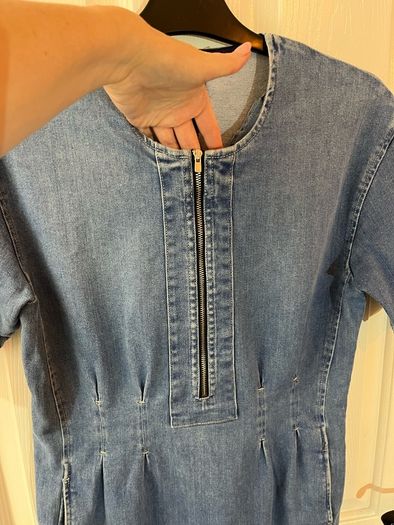 NEW Caroll Structured Denim Dress with pockets - Size 12