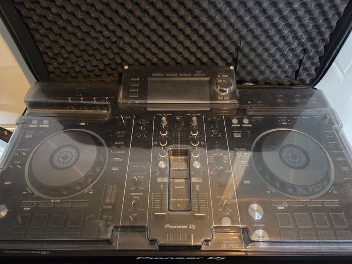 Pioneer XDJ-RX2 & Carry Bag & Dust Cover