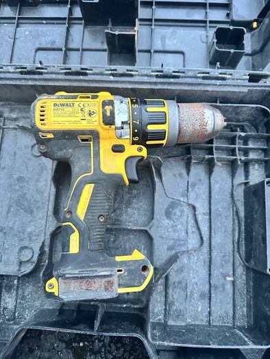 DeWalt DCD795 18V XR Brushless Combi Drill and Case Untested