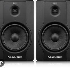 Set of M Audio Bx8 d2s and brnd new BX4S