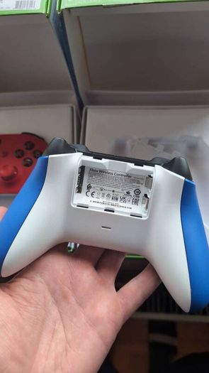 Xbox Series X|S controllers