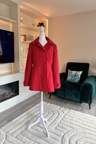 Reduced Ladies Fully Lined Red Coat from Dunnes Stores. Size UK 14 / EU 42