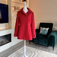 Reduced Ladies Fully Lined Red Coat from Dunnes Stores. Size UK 14 / EU 42