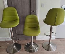 Bar stools x3